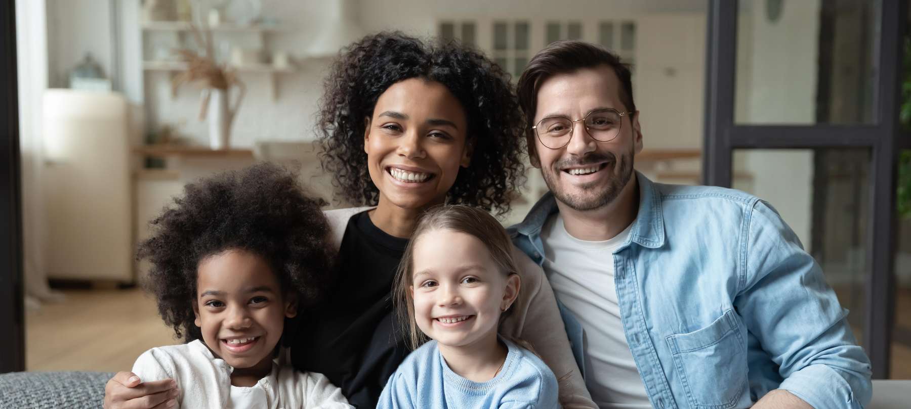 Family in Armidale NSW smiling with their healthy teeth