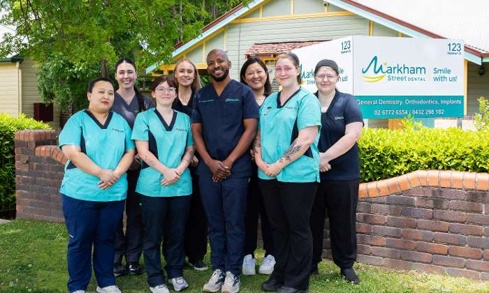 Dental practice in Armidale. A photo of the team.